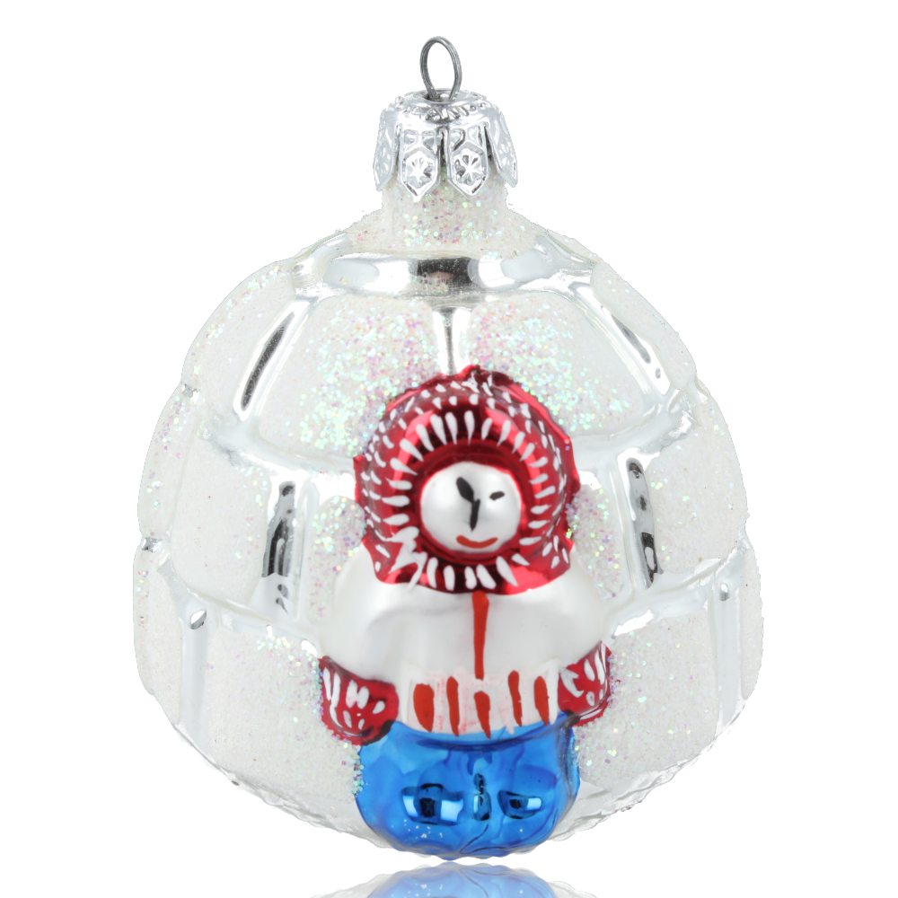 Eskimas iglu namelyje